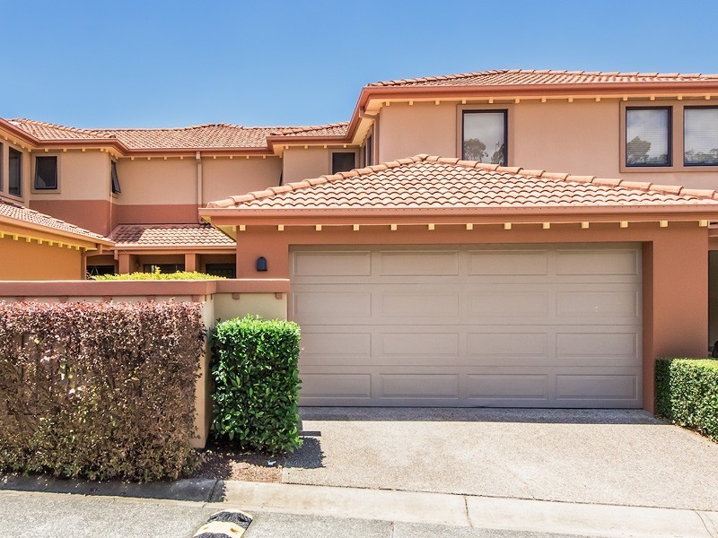 24/4 University Drive, Robina QLD 4226