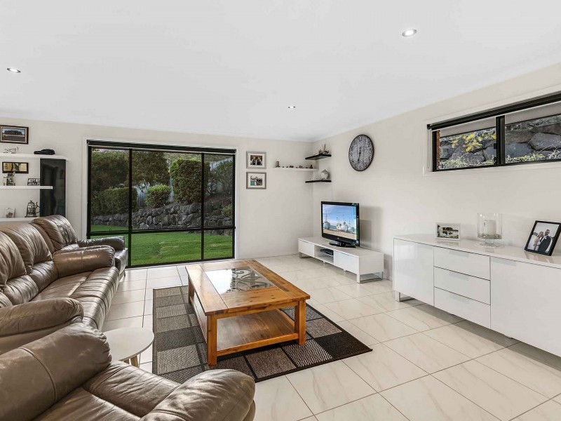 17 Country View Drive, Nerang QLD 4211