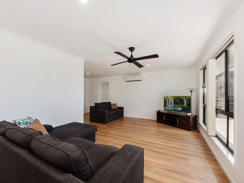 8 Tiley Court, Highland Park QLD 4211