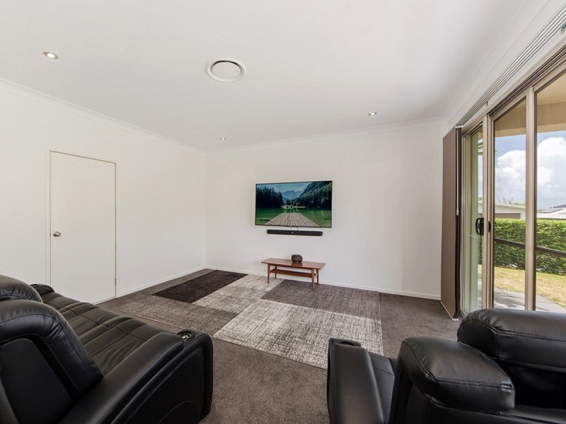 3 Wilcox Close, Reedy Creek QLD 4227