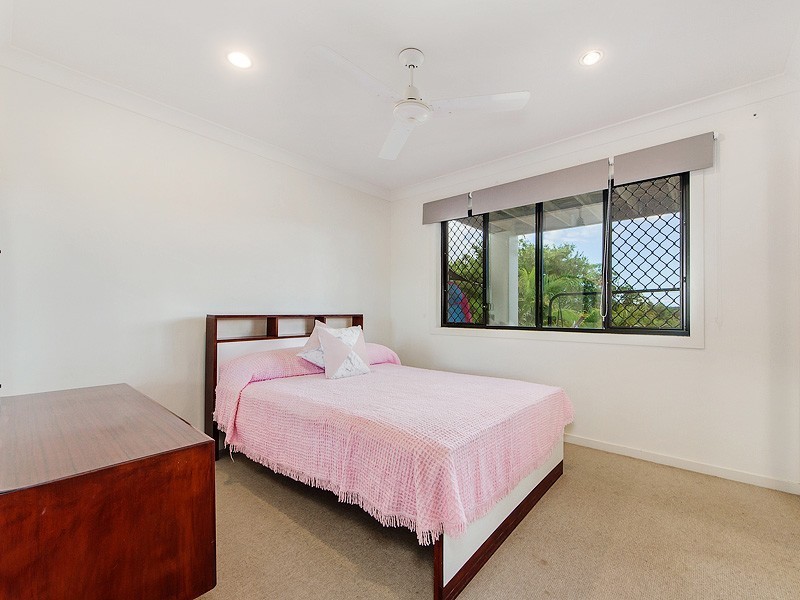 18/5 Faculty Crescent, Mudgeeraba QLD 4213