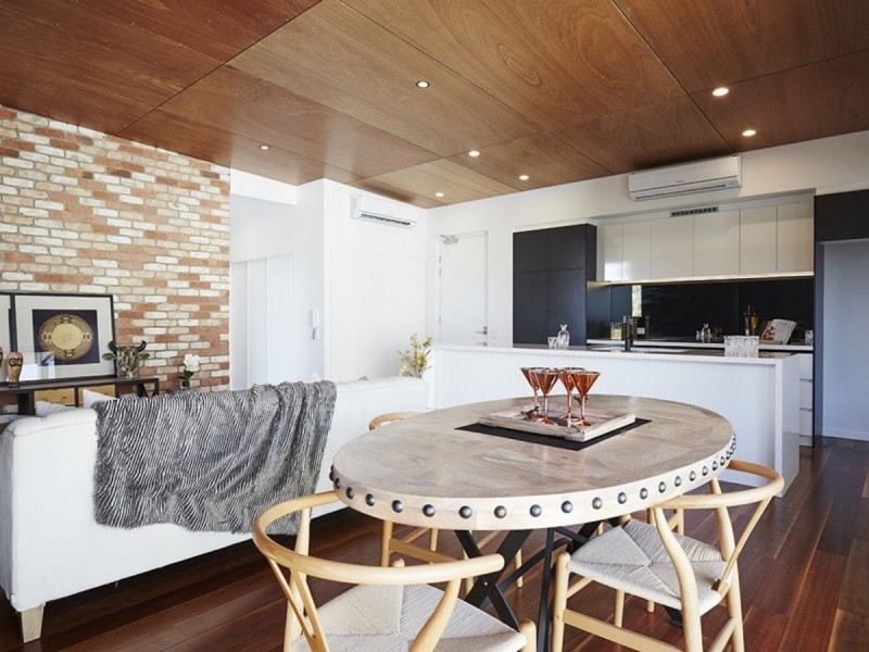 1 Hart Street, Ashmore QLD 4214