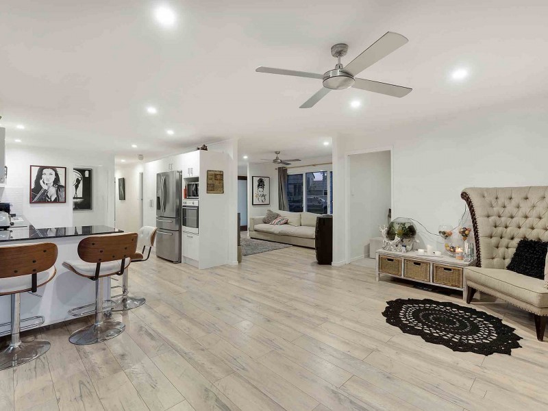 216 Bayview Street, Runaway Bay QLD 4216