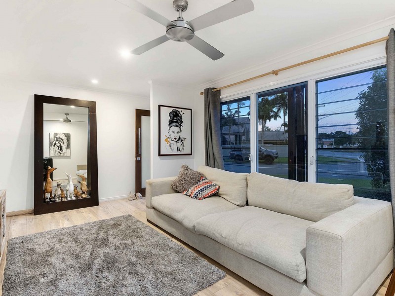 216 Bayview Street, Runaway Bay QLD 4216
