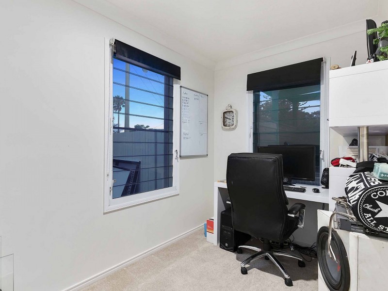 216 Bayview Street, Runaway Bay QLD 4216