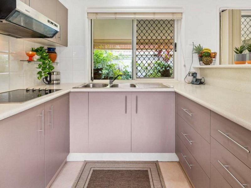 19/2-4 Langport Parade, Mudgeeraba QLD 4213