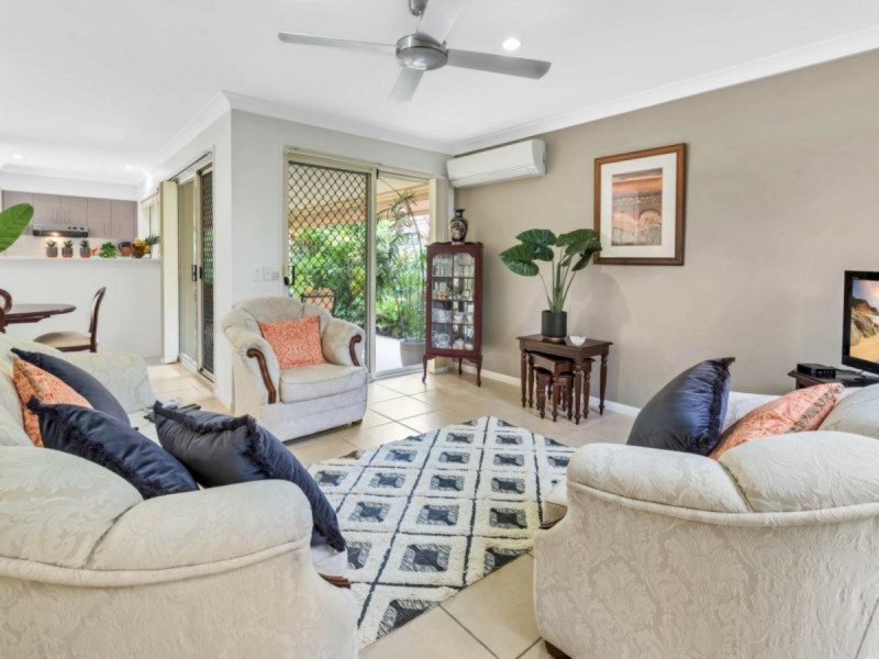 19/2-4 Langport Parade, Mudgeeraba QLD 4213