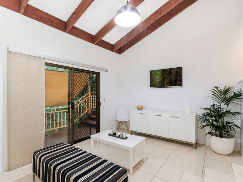 18 Jedda Street, Tallebudgera QLD 4228