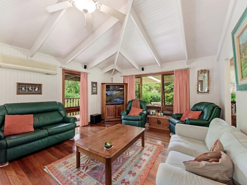 2 Ronelle Court, Tallebudgera QLD 4228