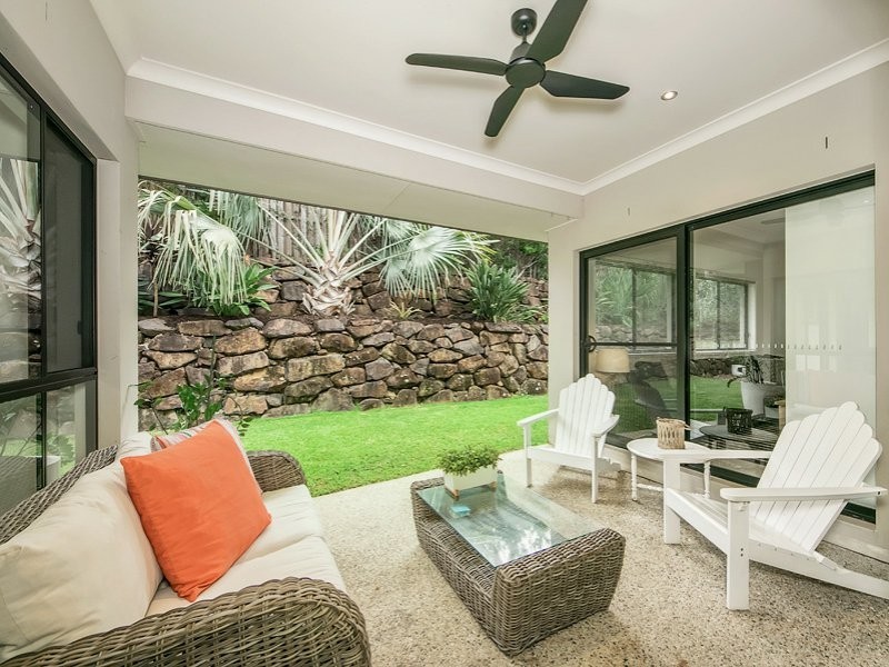 4 Peregrine Street, Reedy Creek QLD 4227