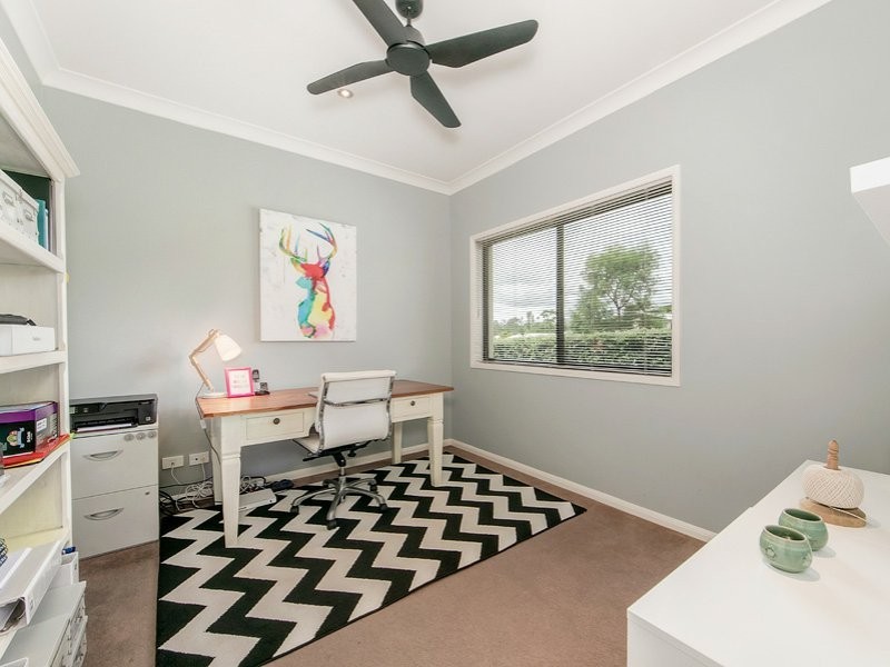 4 Peregrine Street, Reedy Creek QLD 4227