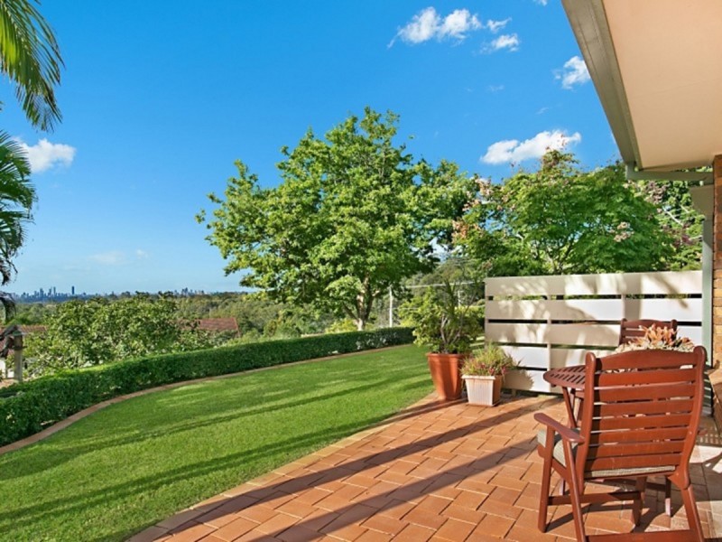 1 Grandview Terrace, Tallai QLD 4213