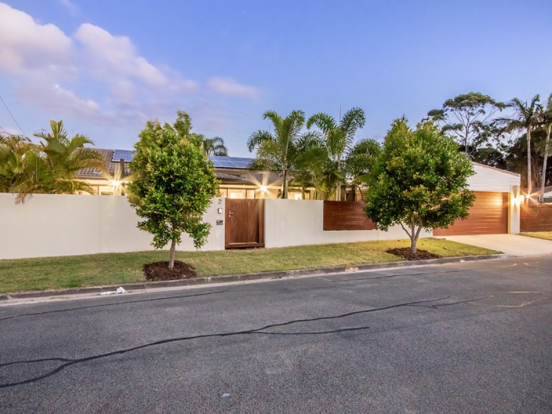 2 Myrtle Court, Palm Beach QLD 4221