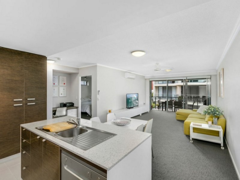 16/154 Musgrave Avenue, Southport QLD 4215