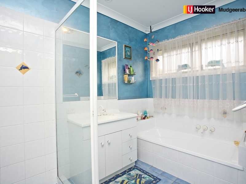 155 Gardenia Drive, Bonogin QLD 4213