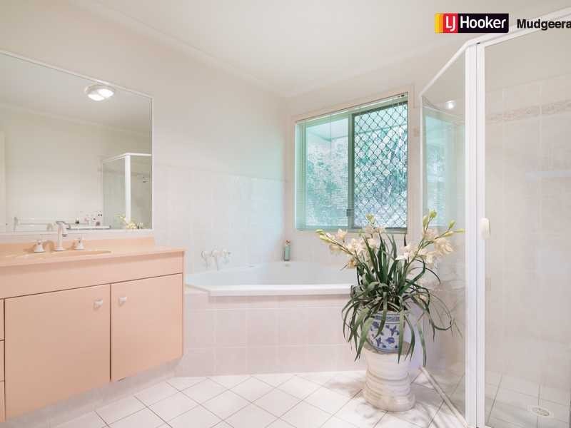 7 Basswood Court, Bonogin QLD 4213