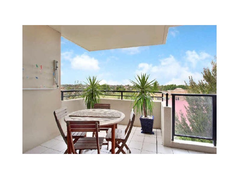 162/4 Dolphin Close, Chiswick NSW 2046