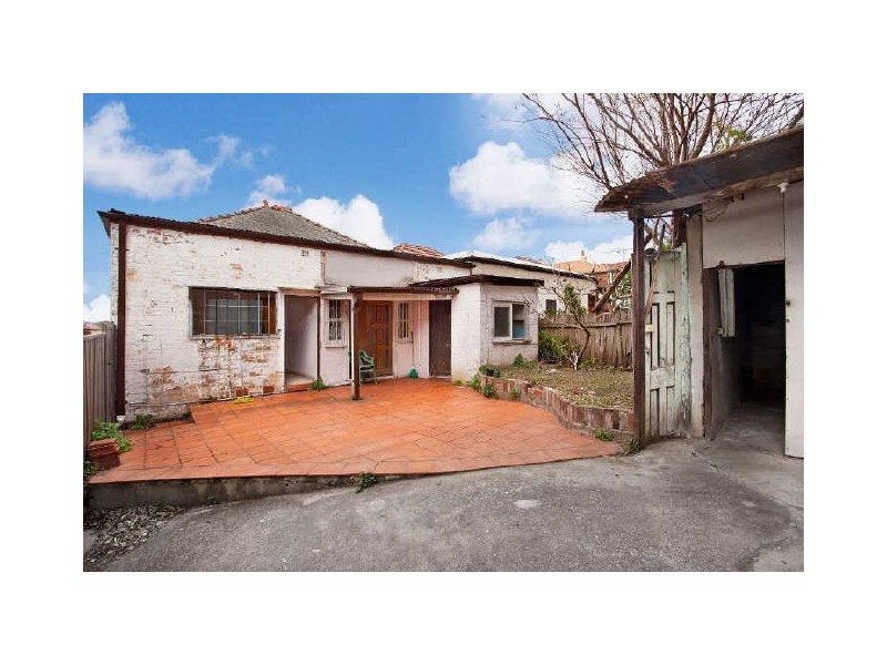 8 Macauley Street, Leichhardt NSW 2040