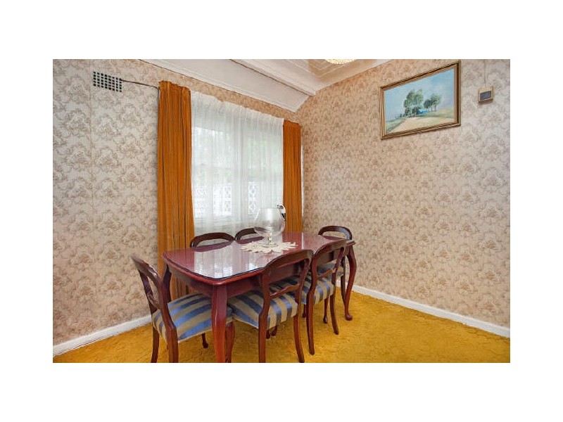 16 Noble Street, Rodd Point NSW 2046