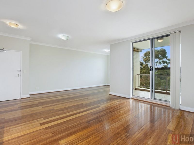 18/10 Kings Park Circuit, Five Dock NSW 2046