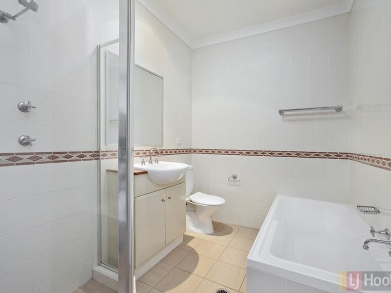 18/10 Kings Park Circuit, Five Dock NSW 2046