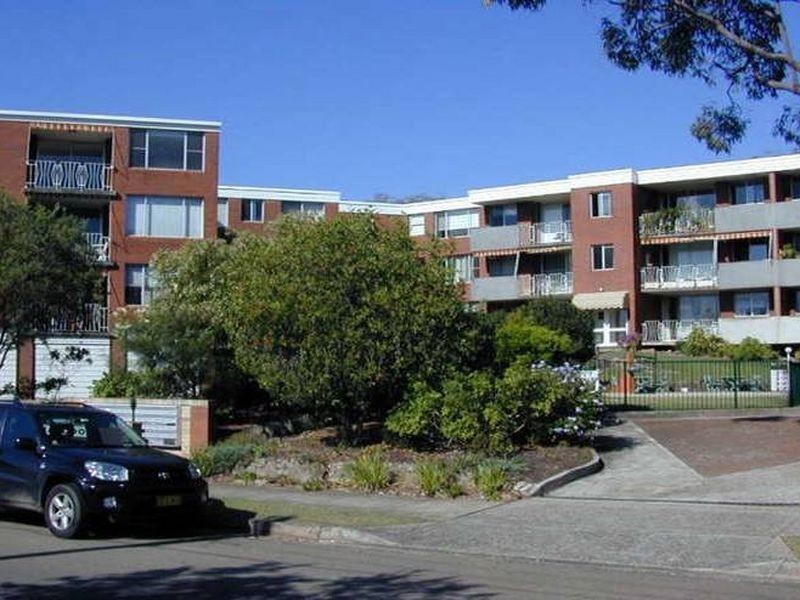 8/8 Bortfield Drive, Chiswick NSW 2046