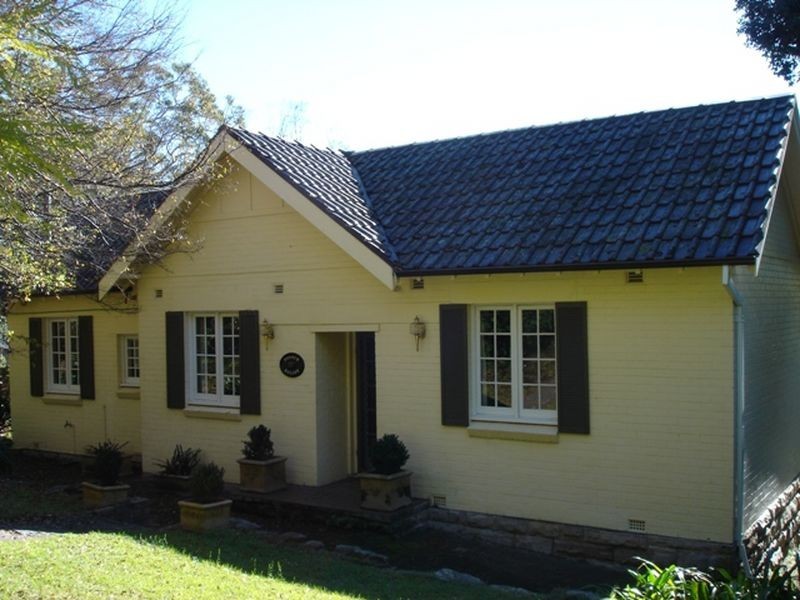 8 Barons Crescent, Hunters Hill NSW 2110