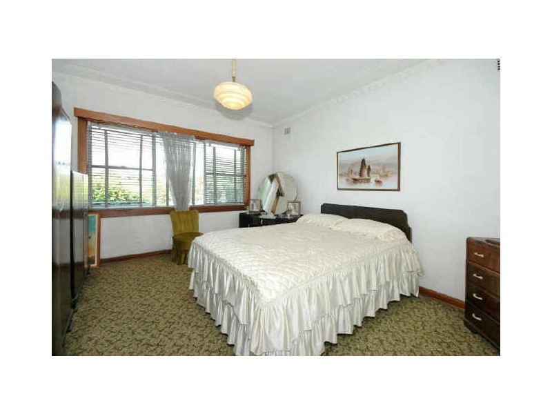 64 Henley Marine Drive, Rodd Point NSW 2046