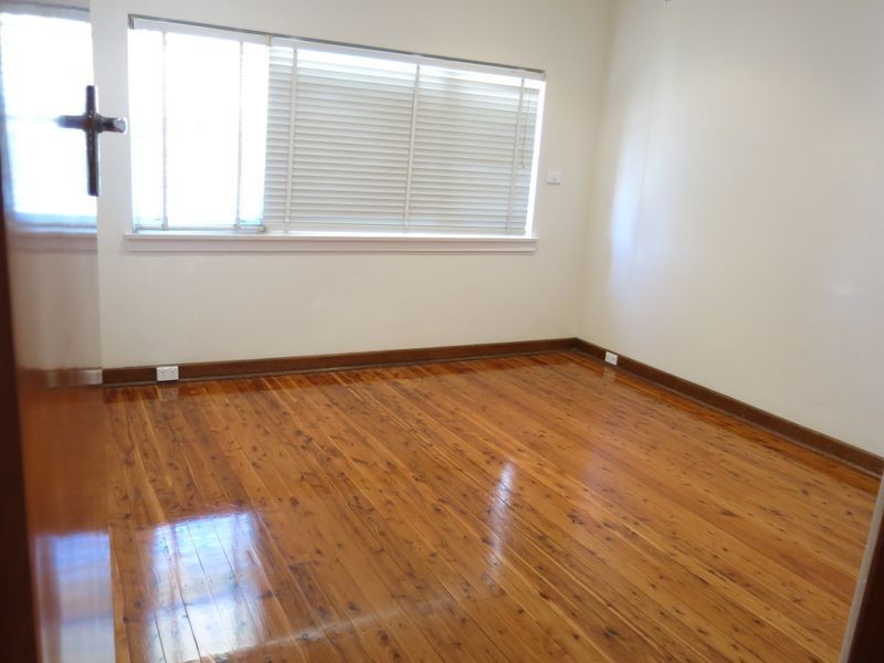68 Henley Marine Drive, Rodd Point NSW 2046