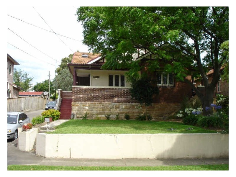 19 Tait Street, Russell Lea NSW 2046