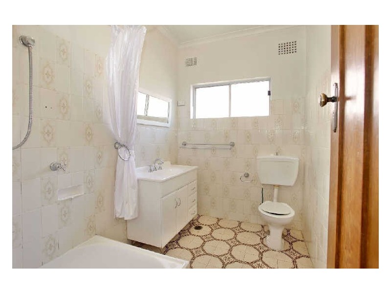 12 Princess Avenue, Rodd Point NSW 2046