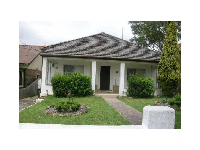 8 Bay Street, Croydon NSW 2132