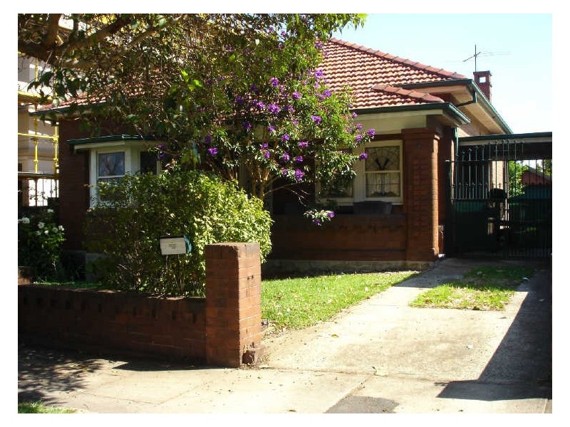 5 Arthur Street, Rodd Point NSW 2046