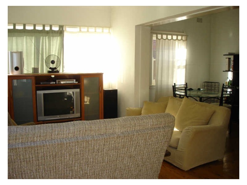 5 Arthur Street, Rodd Point NSW 2046