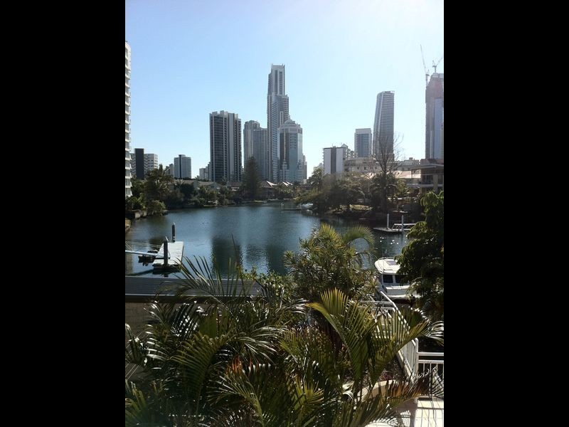 7 Holborow Close, Surfers Paradise QLD 4217