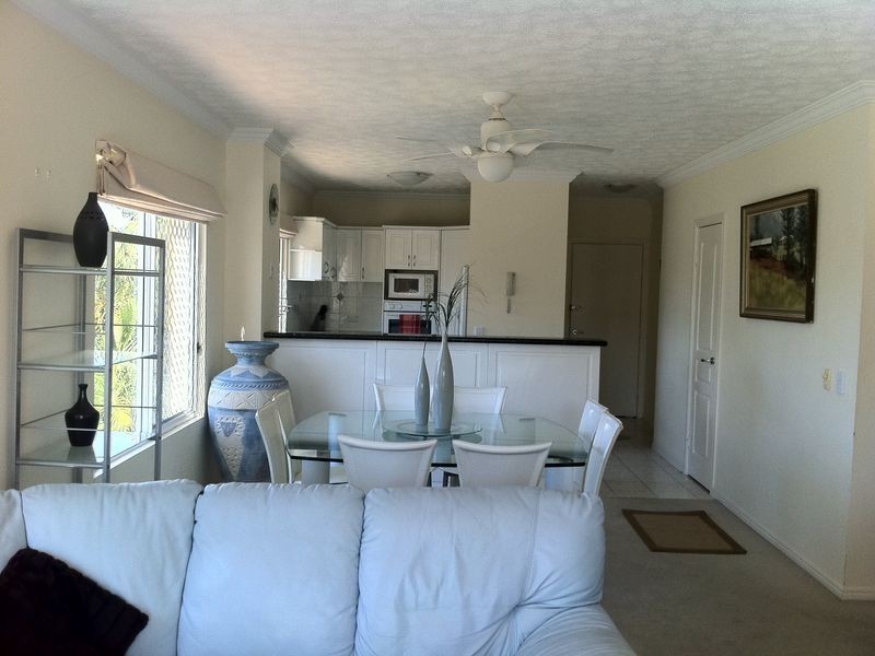 7 Holborow Close, Surfers Paradise QLD 4217
