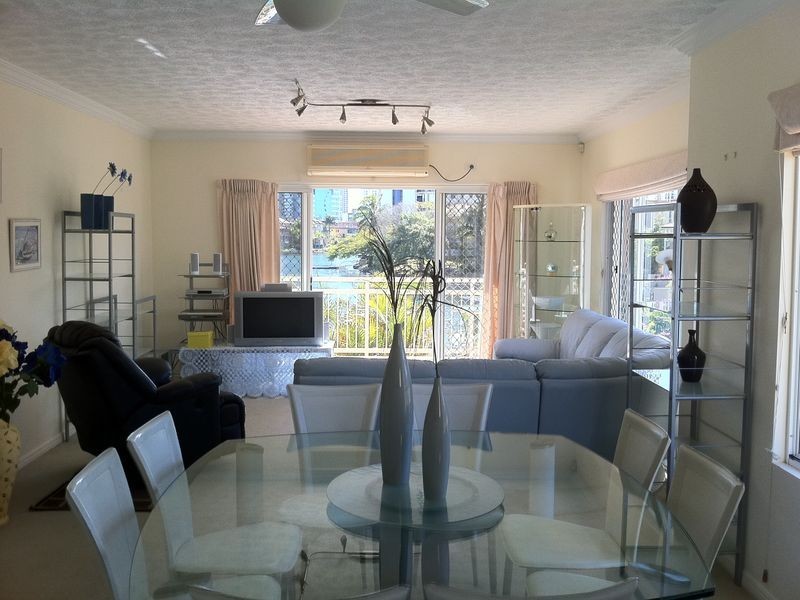 7 Holborow Close, Surfers Paradise QLD 4217