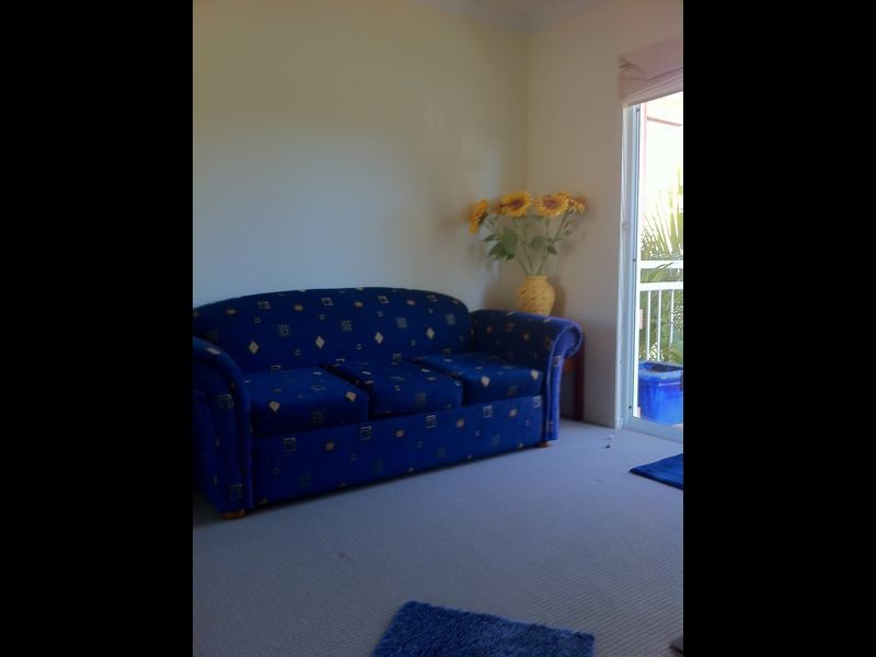 7 Holborow Close, Surfers Paradise QLD 4217