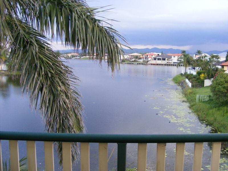 Clear Island Waters QLD 4226