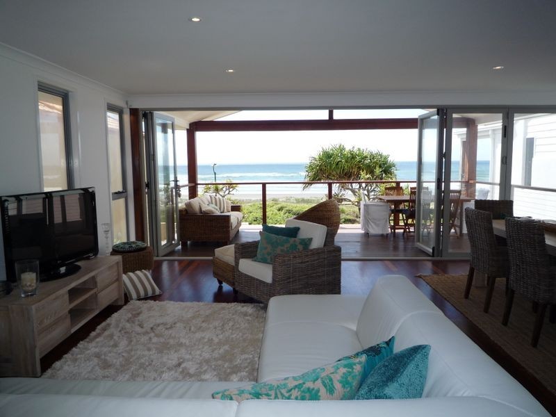 Palm Beach QLD 4221