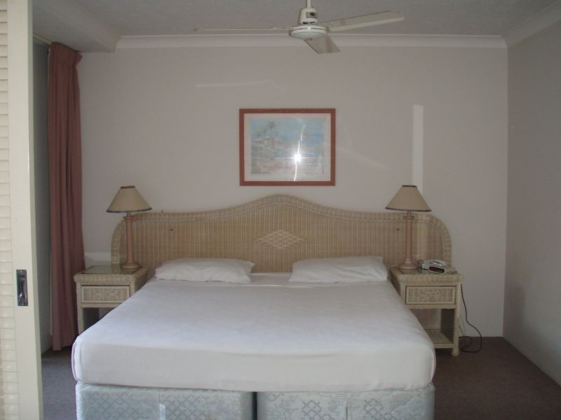 1 Paradise Island, Surfers Paradise QLD 4217