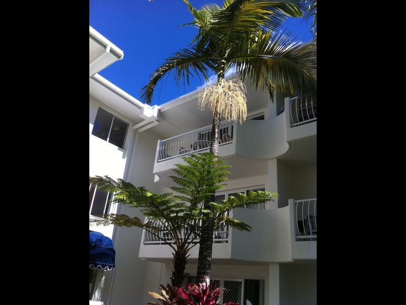 22/17 Genoa Street, Surfers Paradise QLD 4217