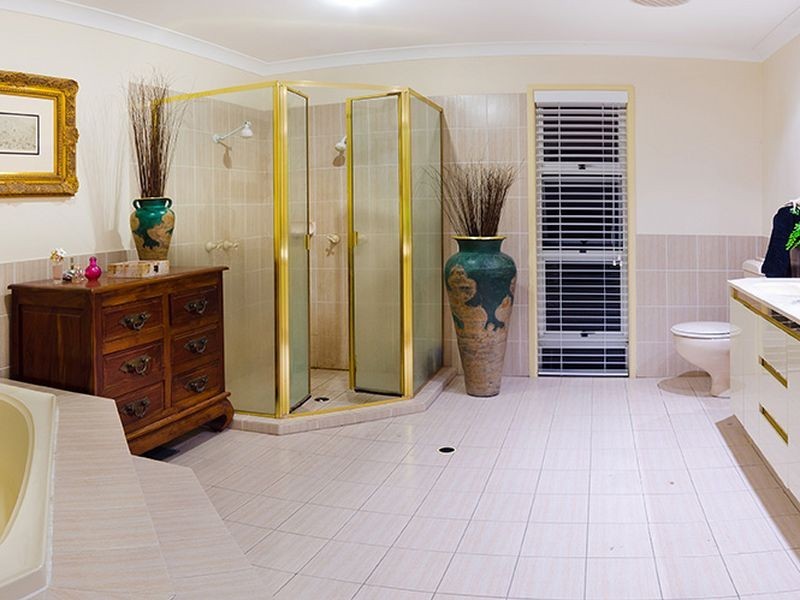 17 Midgera St, Ashmore QLD 4214