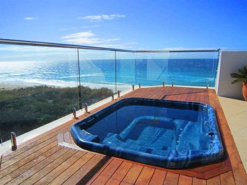 17/3466 Main Beach Parade, Main Beach QLD 4217