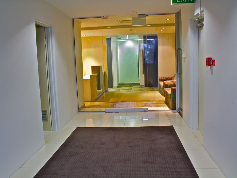 87-89 Upton Street, Bundall QLD 4217