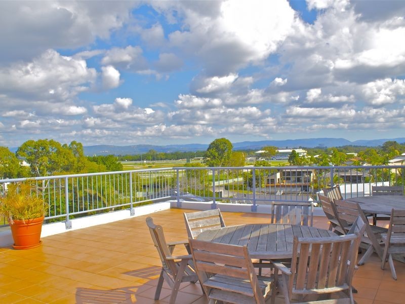 87-89 Upton Street, Bundall QLD 4217