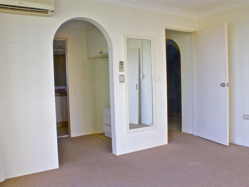 9/2981 Surfers Paradise Boulevard, Surfers Paradise QLD 4217