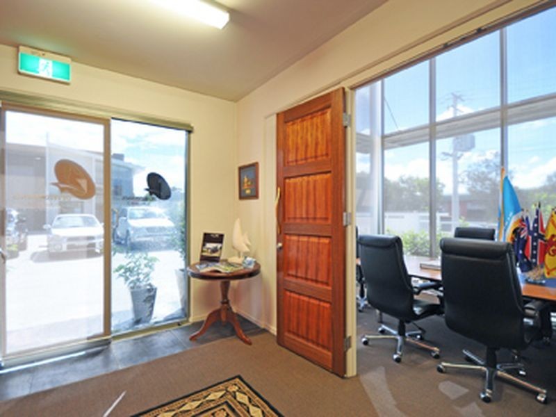 1/14 IVAN, Arundel QLD 4214