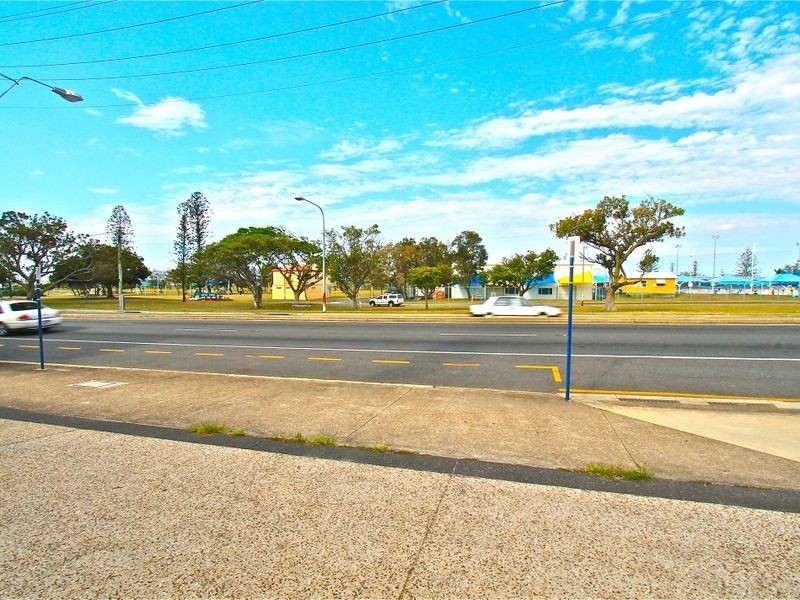 1/76 Marine Parade, Southport QLD 4215