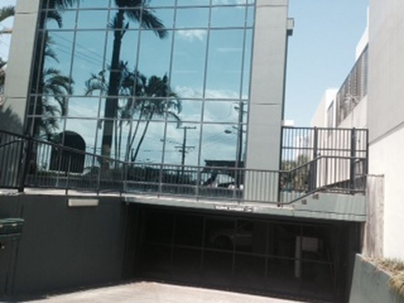 1 & 1A/34 THOMAS Drive, Surfers Paradise QLD 4217